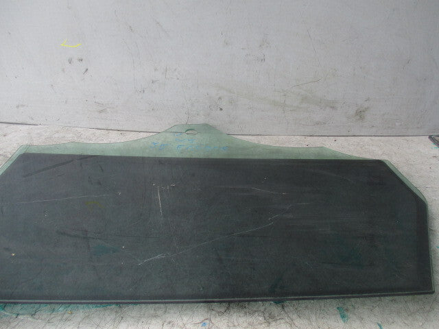 2015 RANGE ROVER  EVOQUE NSR PAASENGER SIDE REAR WINDOW GLASS