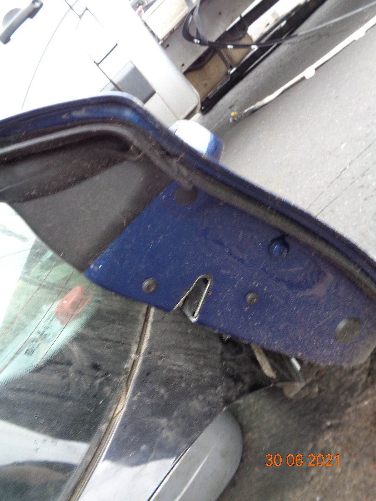 BMW E82 1 SERIES 2007 2 DOOR COUPE OS DRIVER DOOR GLASS REGULATOR SHELL BLUE