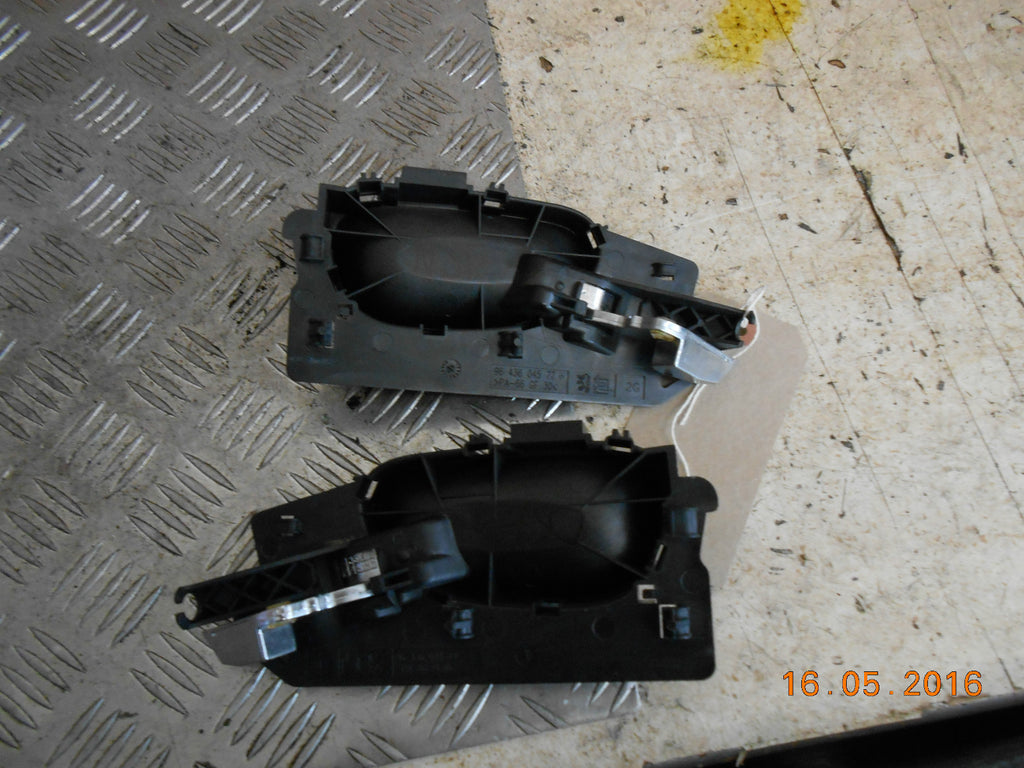PEUGEOT 307 CC 307CC 2006 PAIR NS OS PASSENGER DRIVER SIDE INTERIOR DOOR HANDLE
