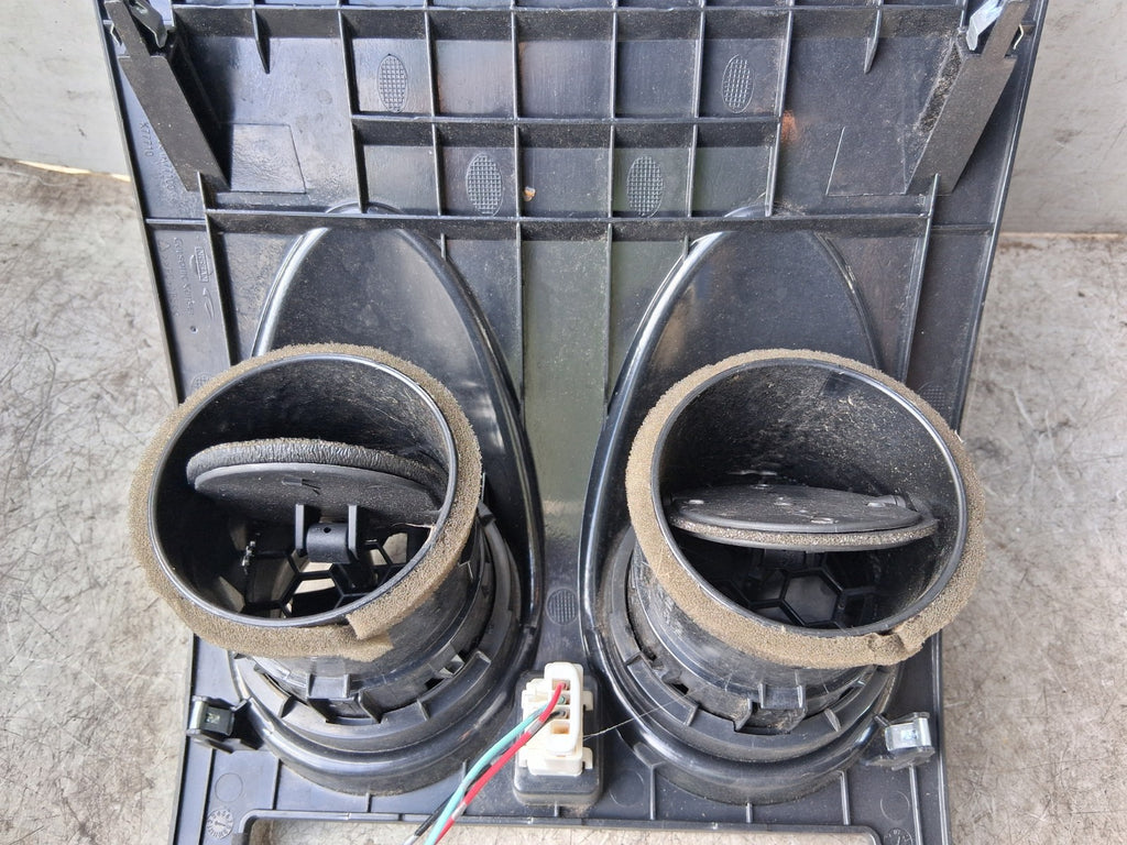 NISSAN QASHQAI J10 2012 CENTRE DASHBOARD AIR VENTS WITH RADIO TRIM P10381A77100