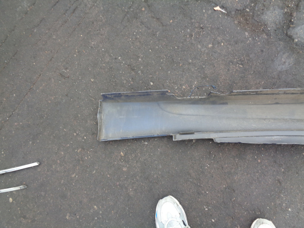 BMW 1 SERIES E82 NS PASSENGER SIDE SILL STRIP SKIRT BLUE