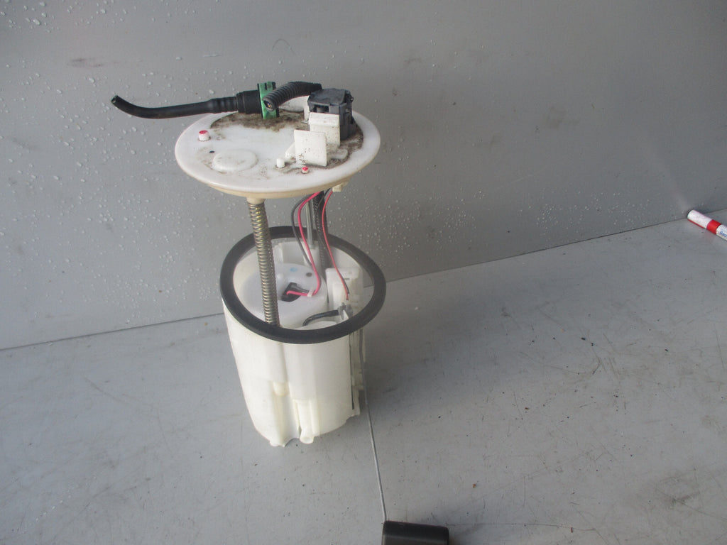 MITSUBISHI ASX 2015 PETROL IN TAKE FUEL PUMP SENDER 1760A156 / 1019620652