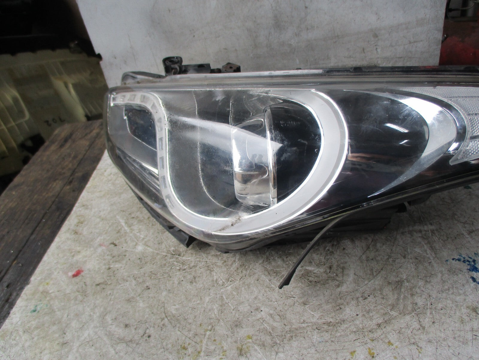 HYUNDAI I40 2013 NSF PASSENGER SIDE FRONT HEADLIGHT 921013Z041