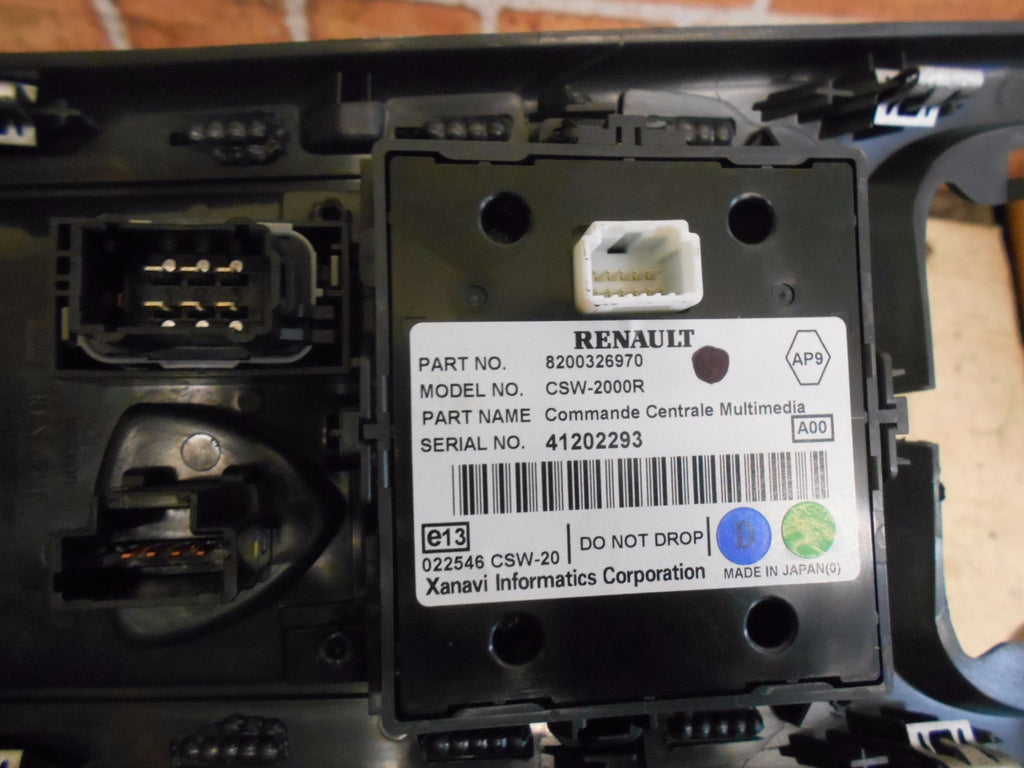 RENAULT LAGUNA MK2 2006 CENTRE CONSOLE MULTIFUNCTION SWITCH ASSEMBLY 8200326970