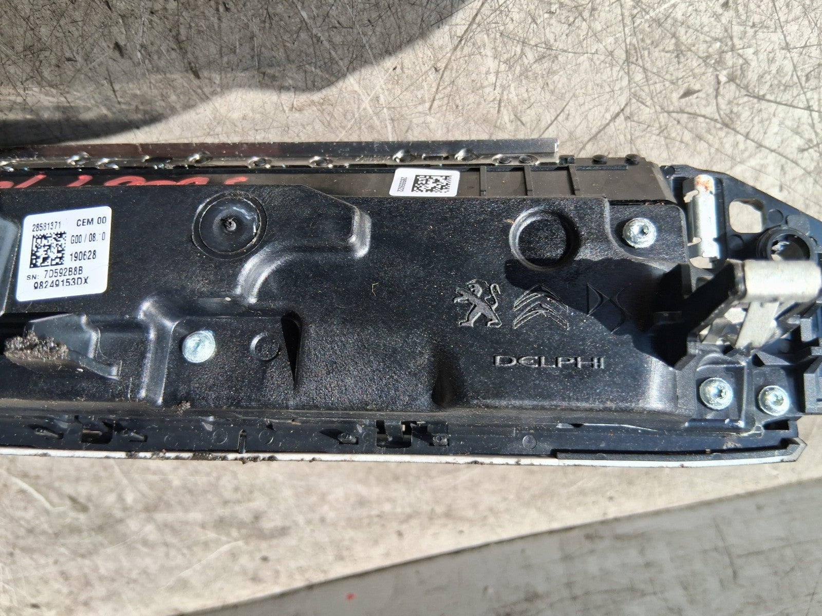 2019 PEUGEOT 5008 MK2 FRONT DASHBOARD CONTROL SWITCH PANEL 98249153DX