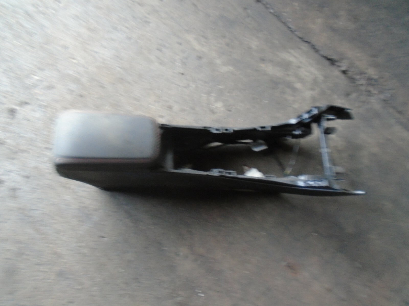 MERCEDES A CLASS 2018 W176 CENTRE CONSOLE ARM REST A1766804101