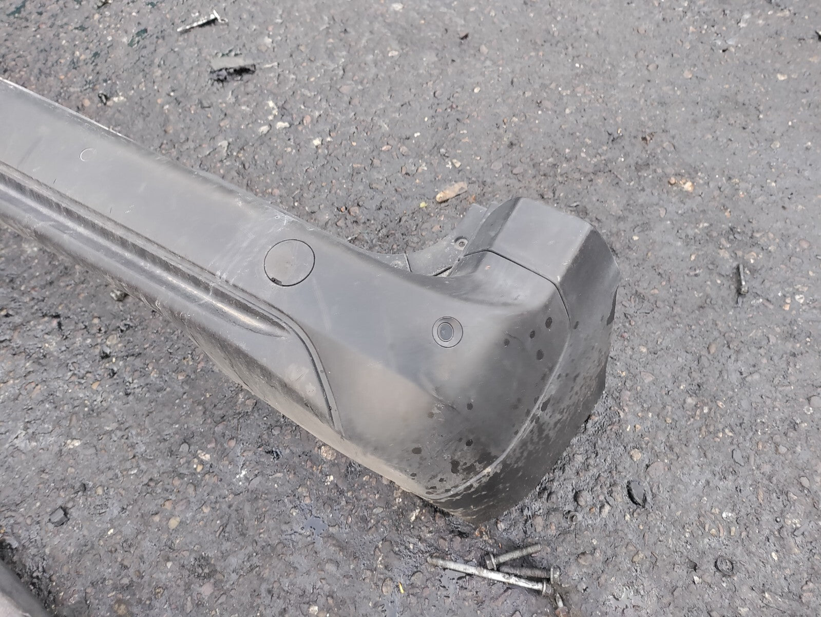 2019 PEUGEOT PARTNER REAR BUMPER WITH PDC SENSOR