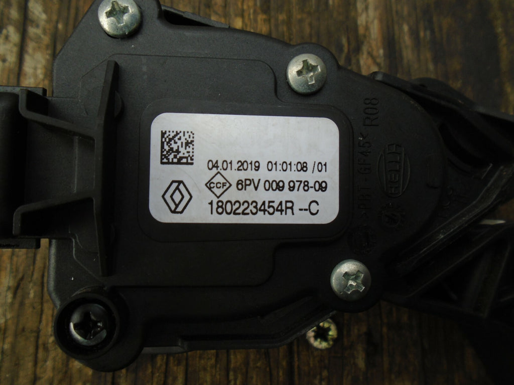 RENAULT CLIO 2018 MK4 THROTTLE ACCELERATOR PEDAL 180223454R