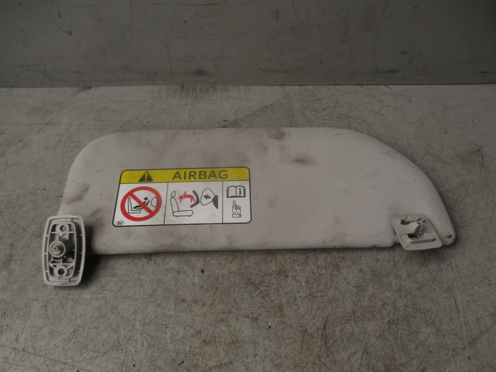 2019 TOYOTA AYGO MK2 NSF PASSENGER SIDE FRONT LEFT SUN VISOR