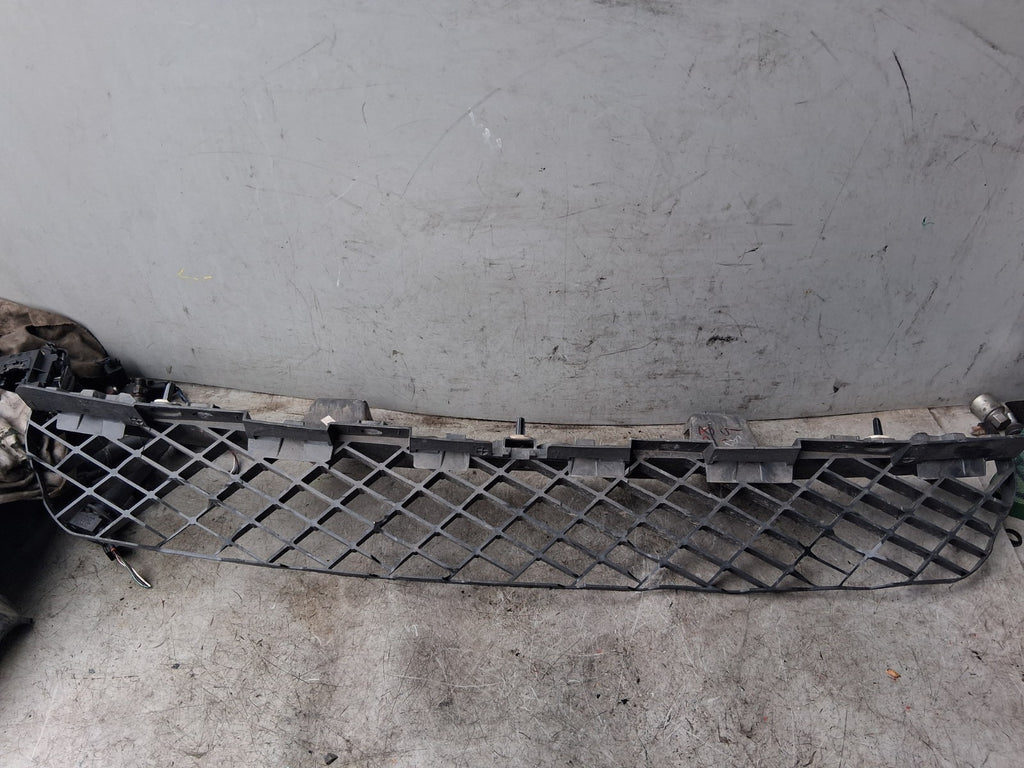 PEUGEOT 5008 MK2 2019 FRONT BUMPER LOWER GRILLE GRILL