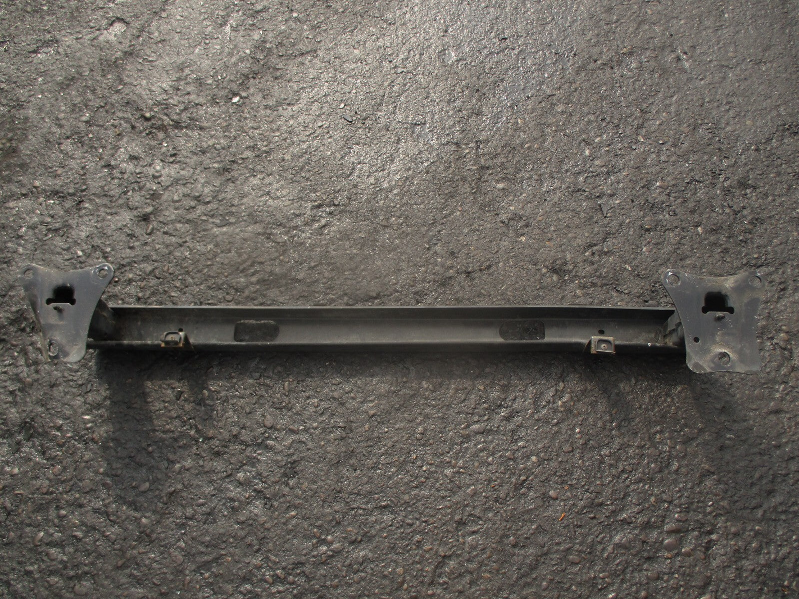 2002 MERCEDES C CLASS COUPE CL203 REAR BUMPER REINFORCEMENT CRASH BAR