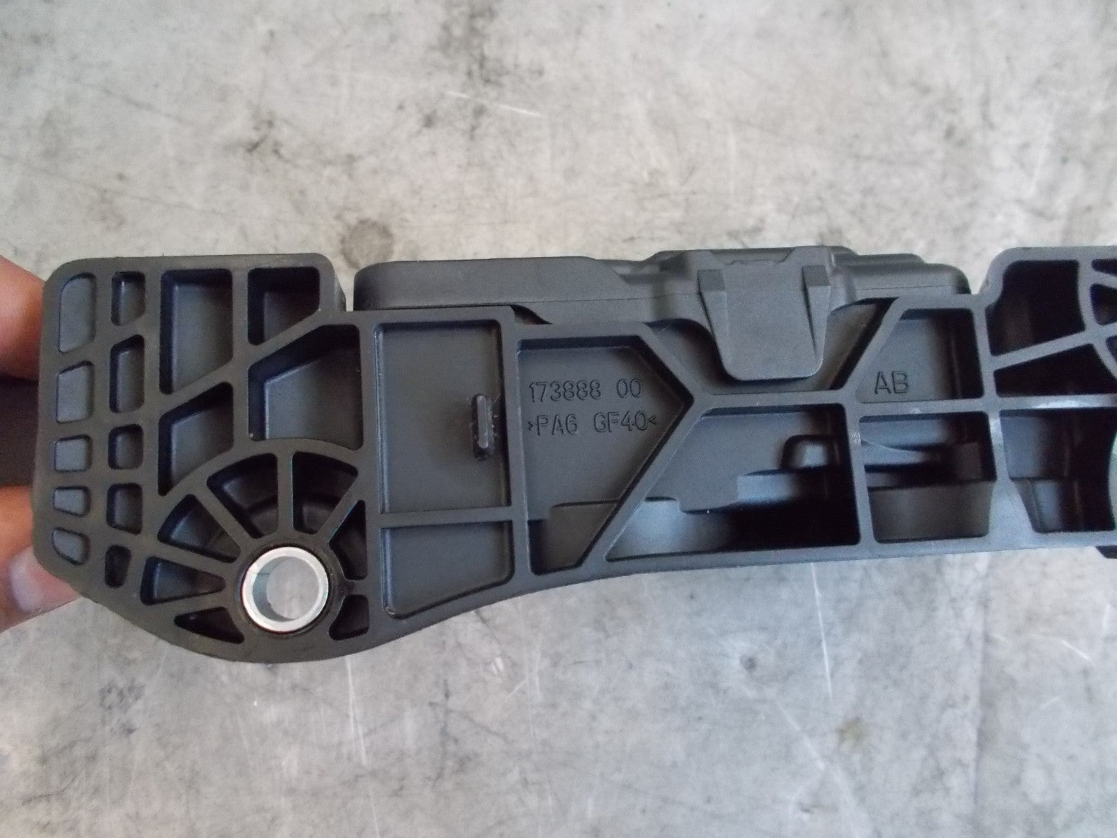 FORD FOCUS MK3 1.5 TDCI (XWDB) ELECTRIC ACCELERATOR PEDAL EV619F836BA
