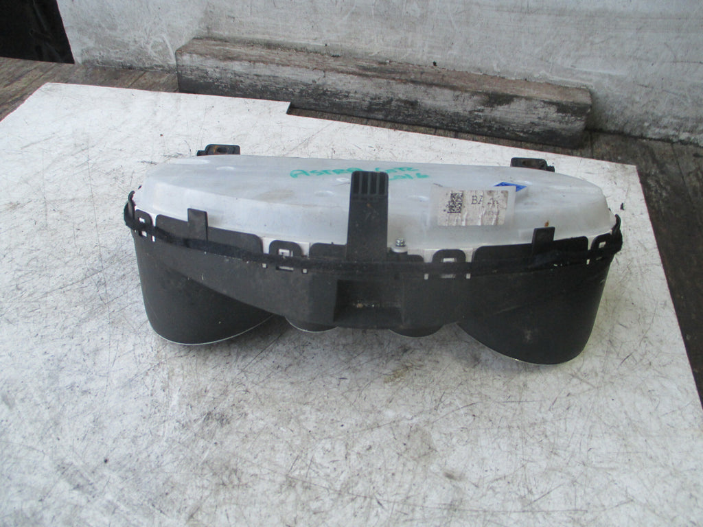 VAUXHALL ASTRA GTC 2016 1.4 PETROL SPEEDO INSTRUMENT CLUSTER 13460588 BA1X