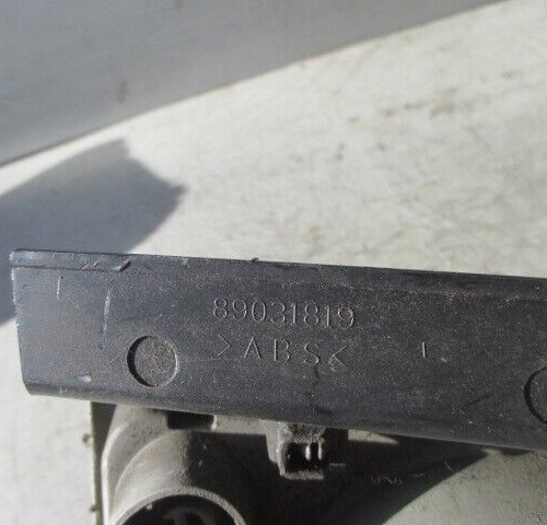 VOLKSWAGEN GOLF REAR INNER TAIL LIGHT LAMP 89031819