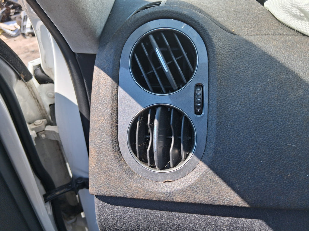 2013 VW VOLKSWAGEN TIGUAN MK1 NS PASSENGER SIDE INTERIOR AIR VENTS