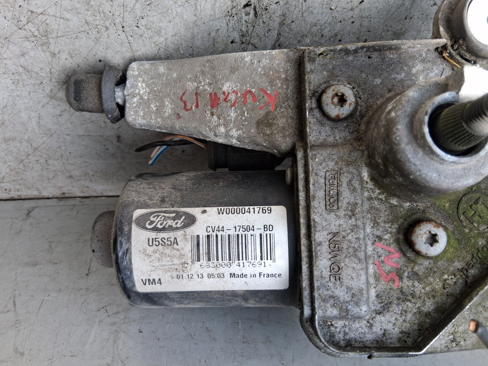 2013 FORD KUGA MK2 NS PASSENGER SIDE LEFT WINDSCREEN WIPER MOTOR CV4417504BD