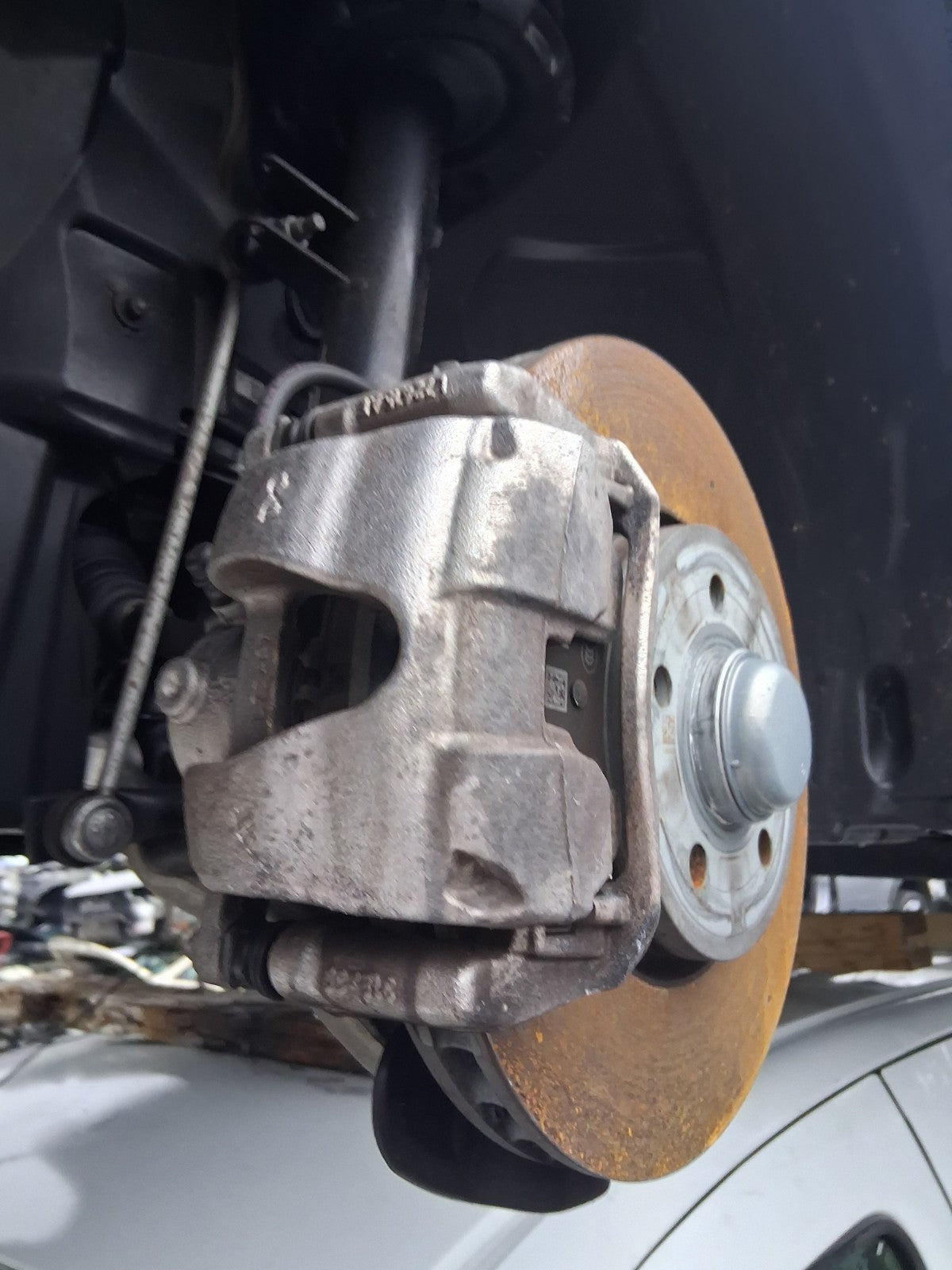 2025 MERCEDES BENZ GLA H247 1.3 MHEV NSF PASSENGER SIDE FRONT LEFT HUB & CALIPER