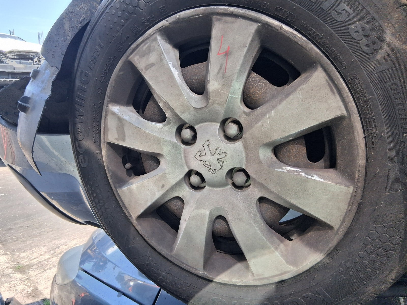 2009 PEUGEOT 207 15 INCH STEEL WHEEL WITH WHEEL CUP COVER TYRE 185/65R15
