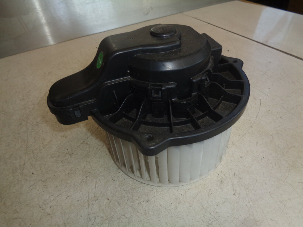 HYUNDAI KONA 2018 HEATER BLOWER MOTOR FAN 97113H8500