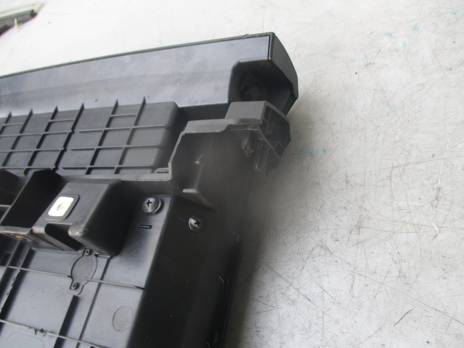 CITROEN C4 MK3 2020 UPPER DASHBOARD STORAGE GLOVEBOX 9833549680