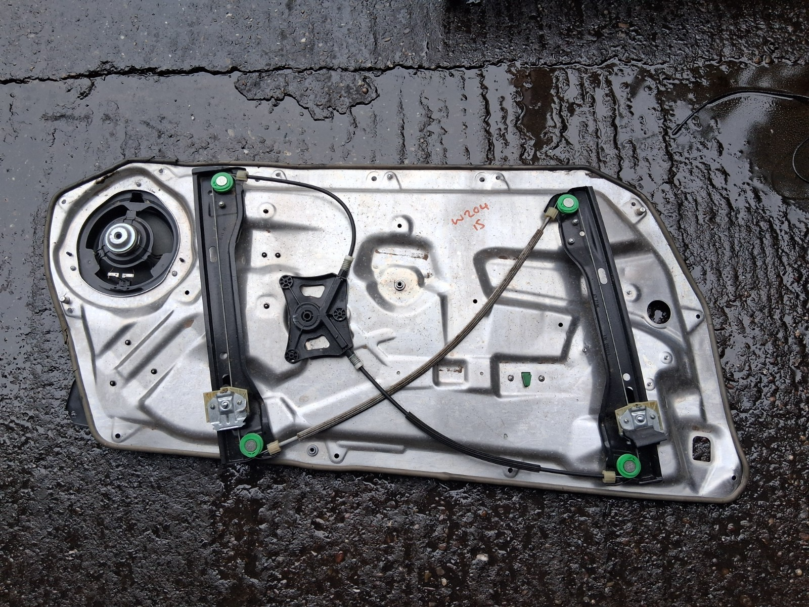2015 MERCEDES BENZ C CLASS W204 OSF DRIVER SIDE FRONT WINDOW MOTOR REGULATOR