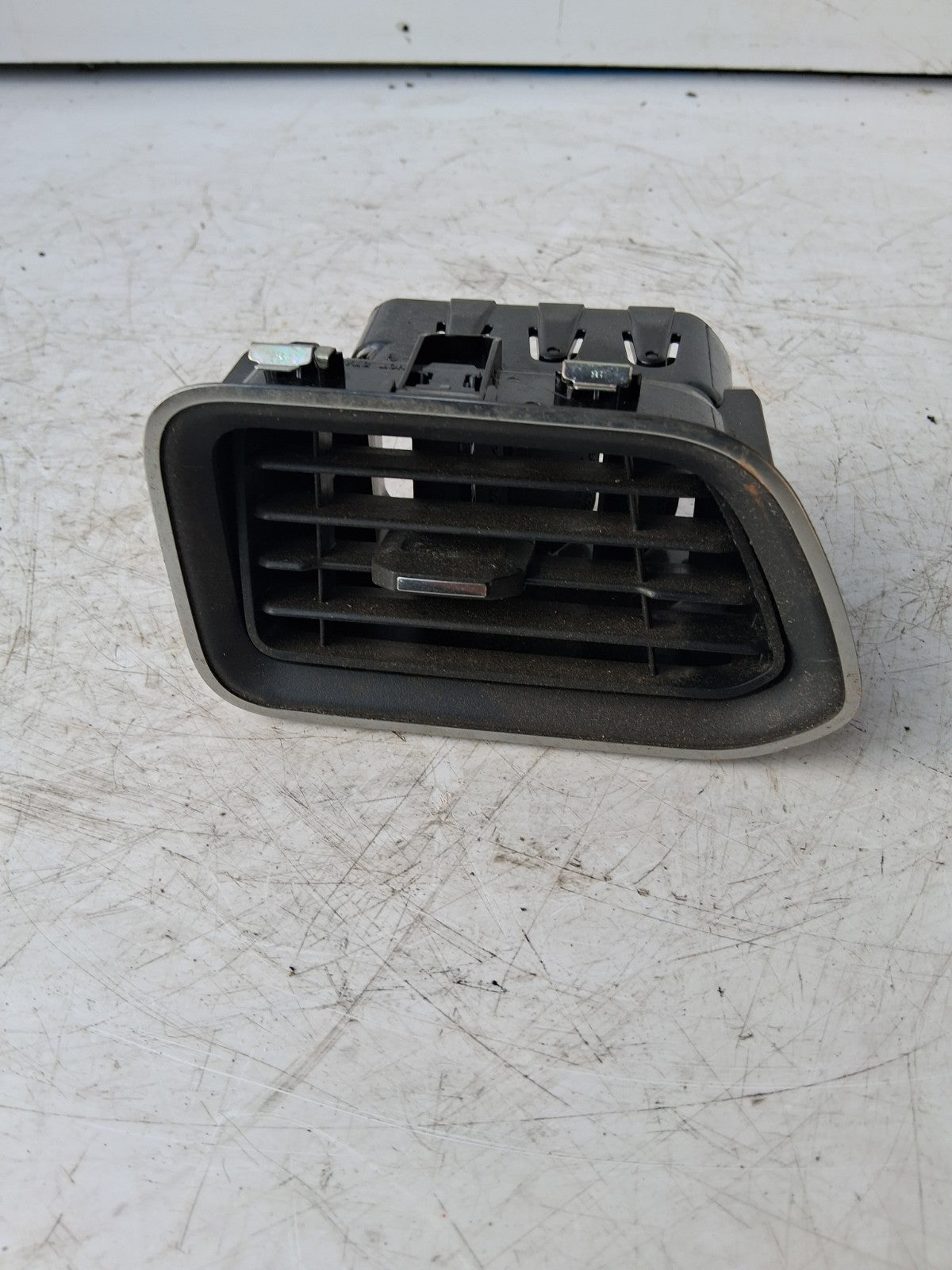 2023 RENAULT MASTER MK3 FRONT DASHBOARD AIR VENT 687505442R
