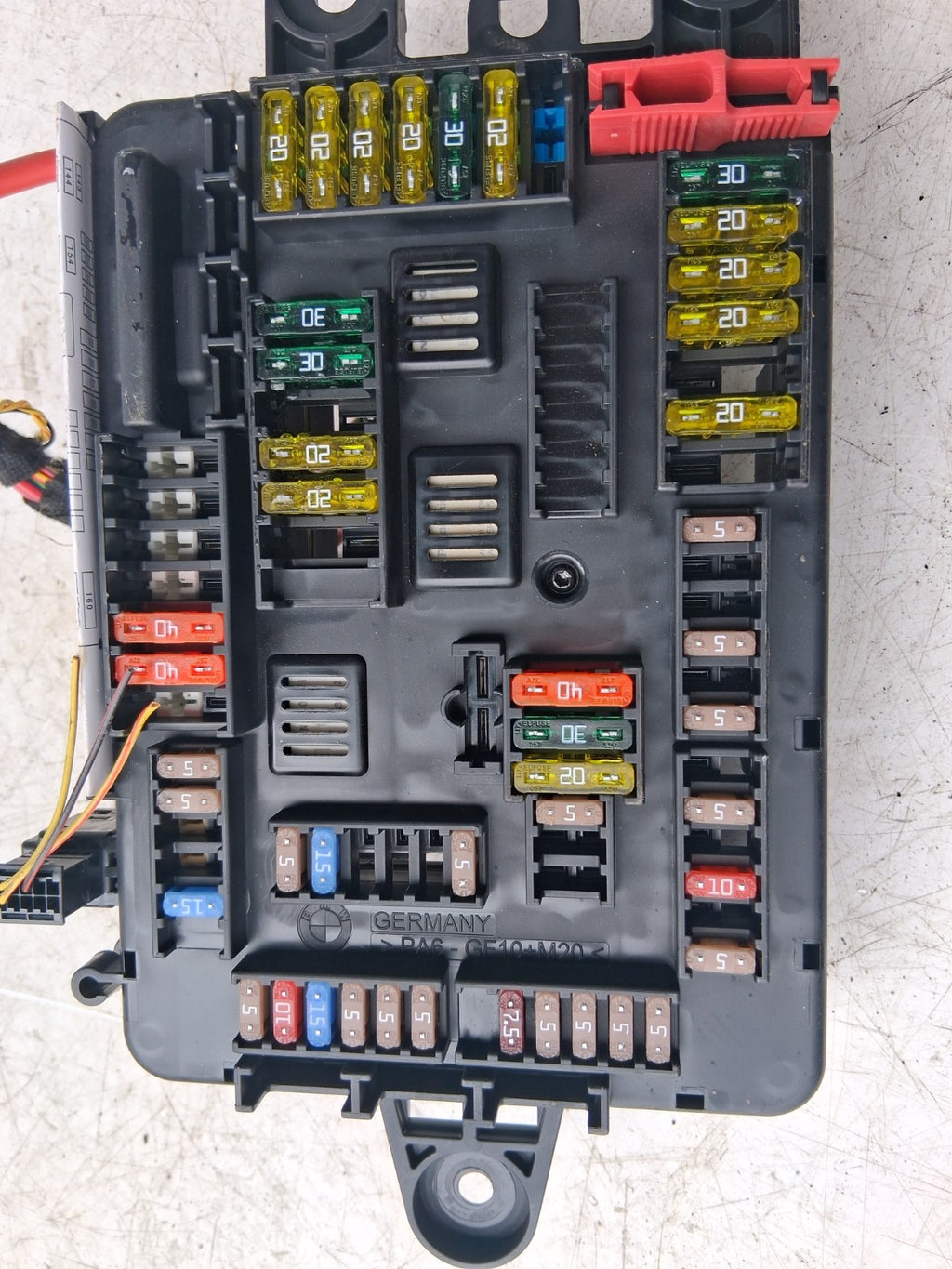 2014 BMW 3 SERIES F31 F30 RELAY FUSE BOX 9337880