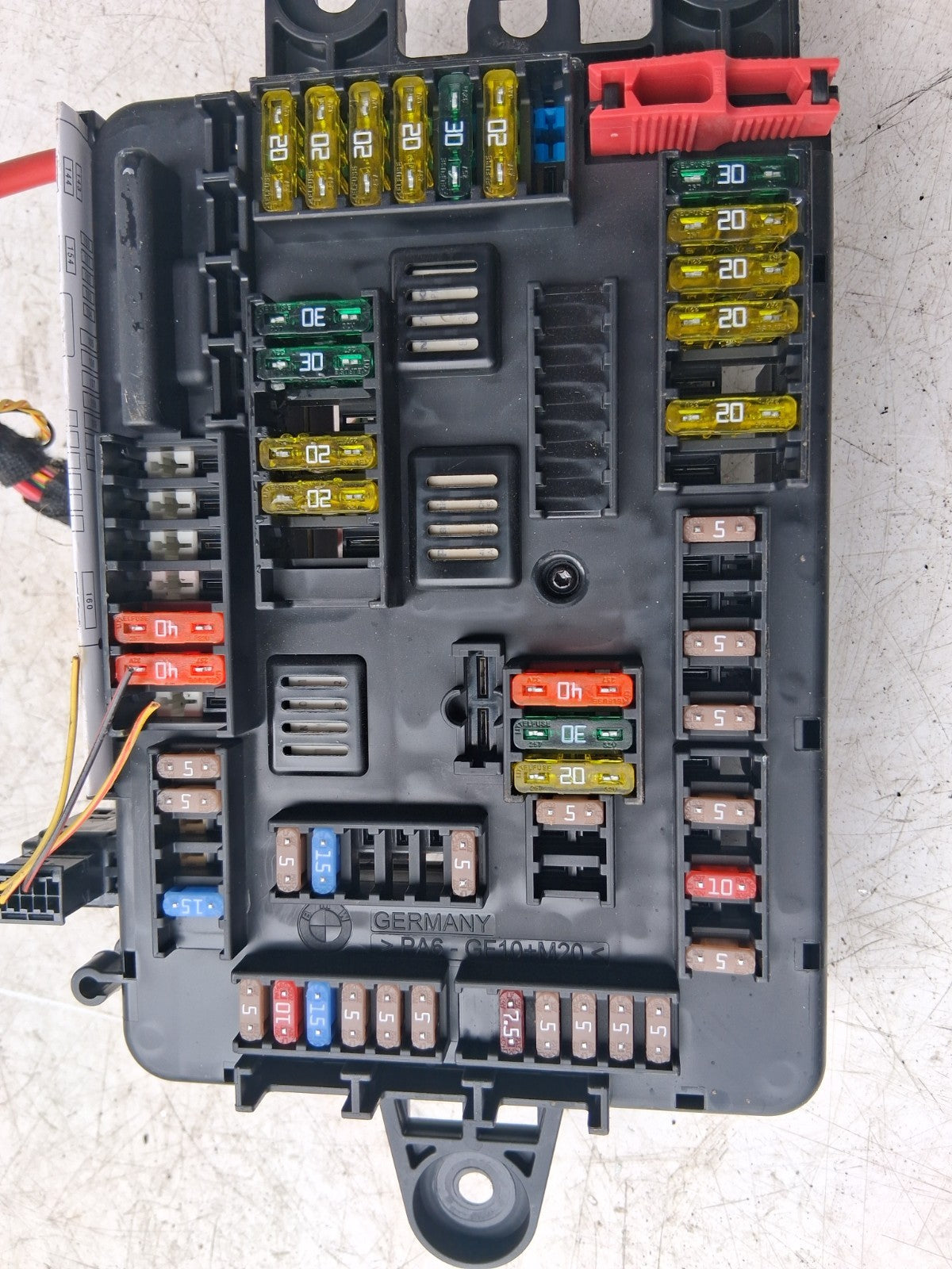 2014 BMW 3 SERIES F31 F30 RELAY FUSE BOX 9337880