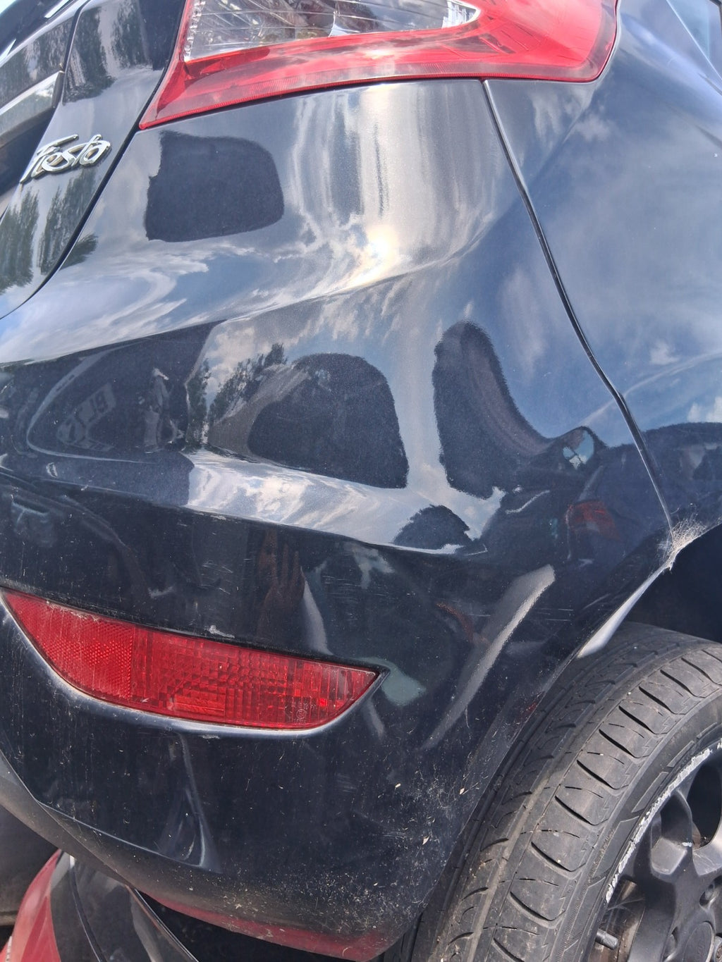 2012 FORD FIESTA ZETEC MK7 5 DOOR COMPLETE REAR BUMPER
