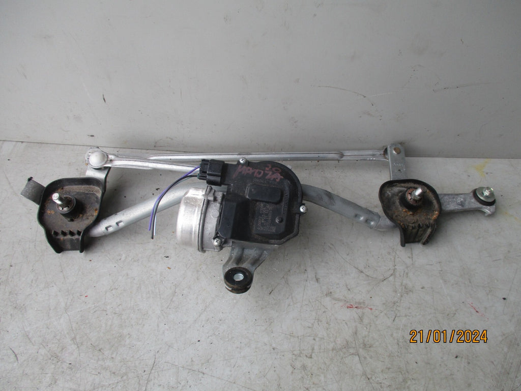 MAZDA 3 MK4 2020 FRONT WINDSCREEN WIPER MOTOR LINKAGES 41250012