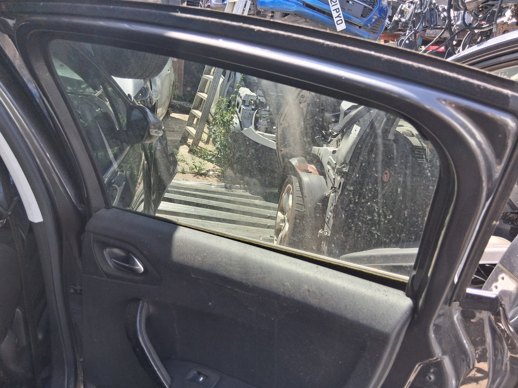 2019 PEUGEOT 208 MK2 OSR DRIVER SIDE REAR RIGHT WINDOW GLASS
