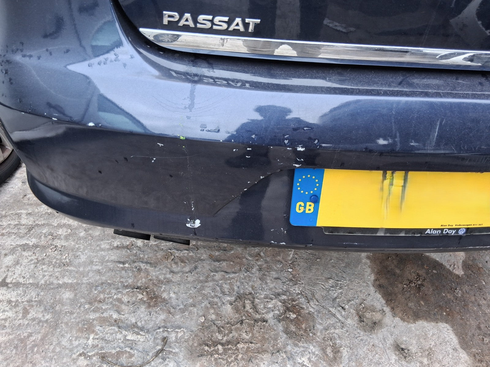 2014 VW VOLKSWAGEN PASSAT B7 SALOON COMPLETE REAR BUMPER BLUE