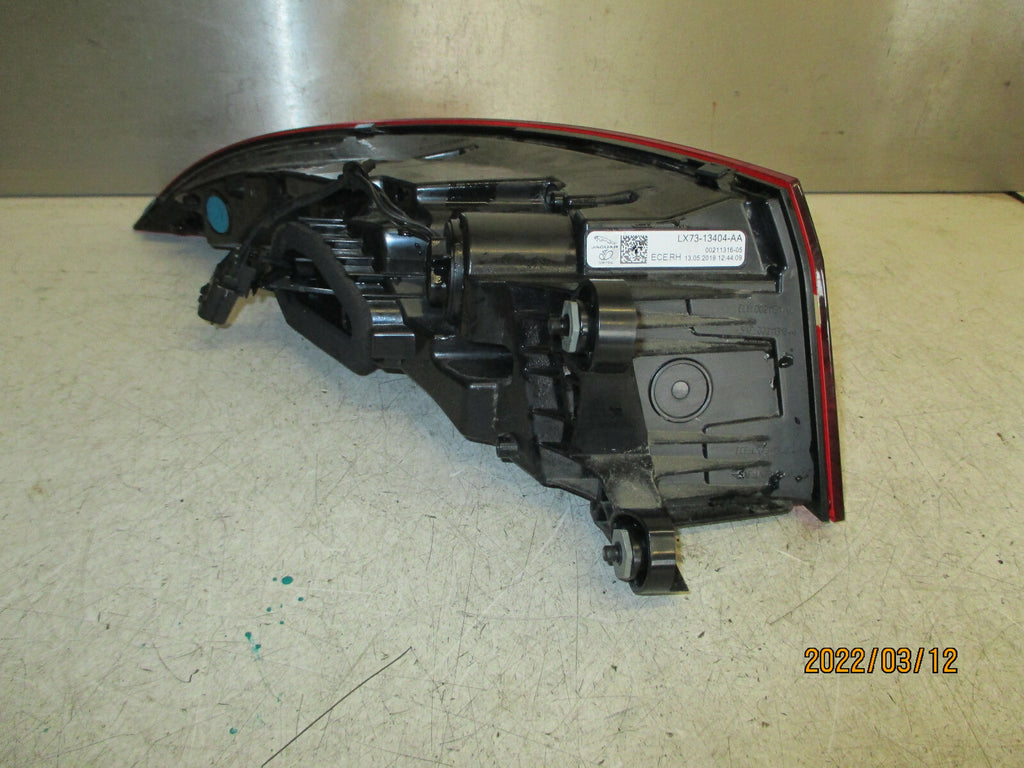 2019 JAGUAR XE FACELIFT OSR DRIVER SIDE REAR TAIL LIGHT TAILLAMP lx7313404aa