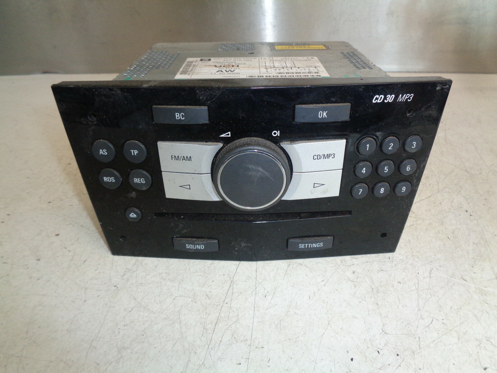 VAUXHALL ASTRA H 2007 RADIO CD PLAYER STEREO HEAD UNIT 1325555