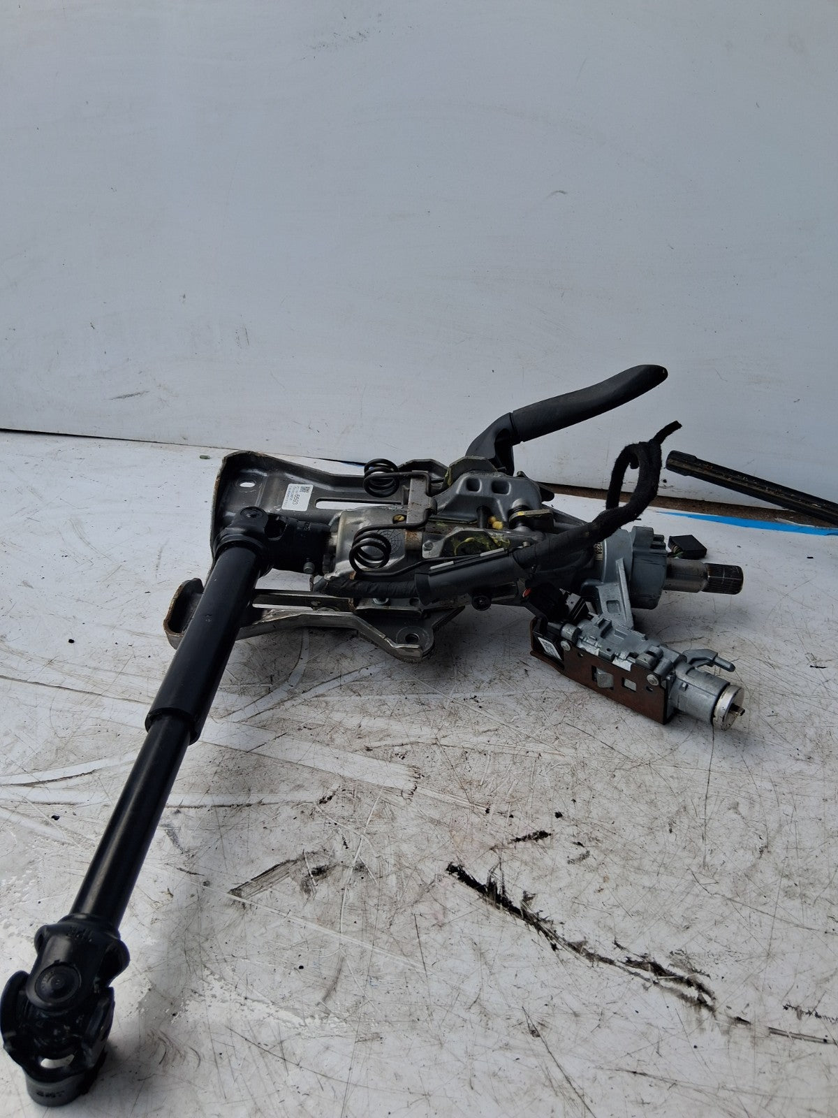 2017 VAUXHALL ZAFIRA STEERING COLUMN SURROUND COWL TRIM 422396726