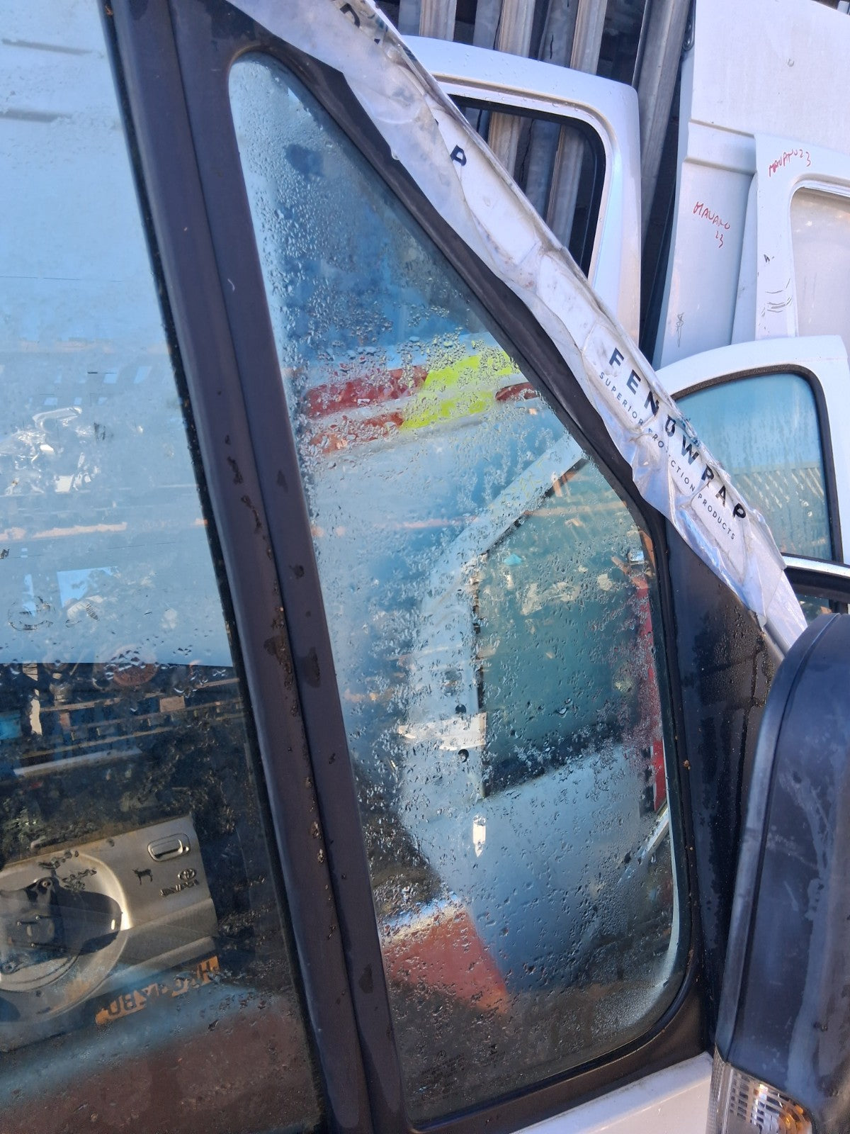 2022 MERCEDES BENZ SPRINTER W907 OSF DRIVER SIDE FRONT RIGHT QUARTER GLASS