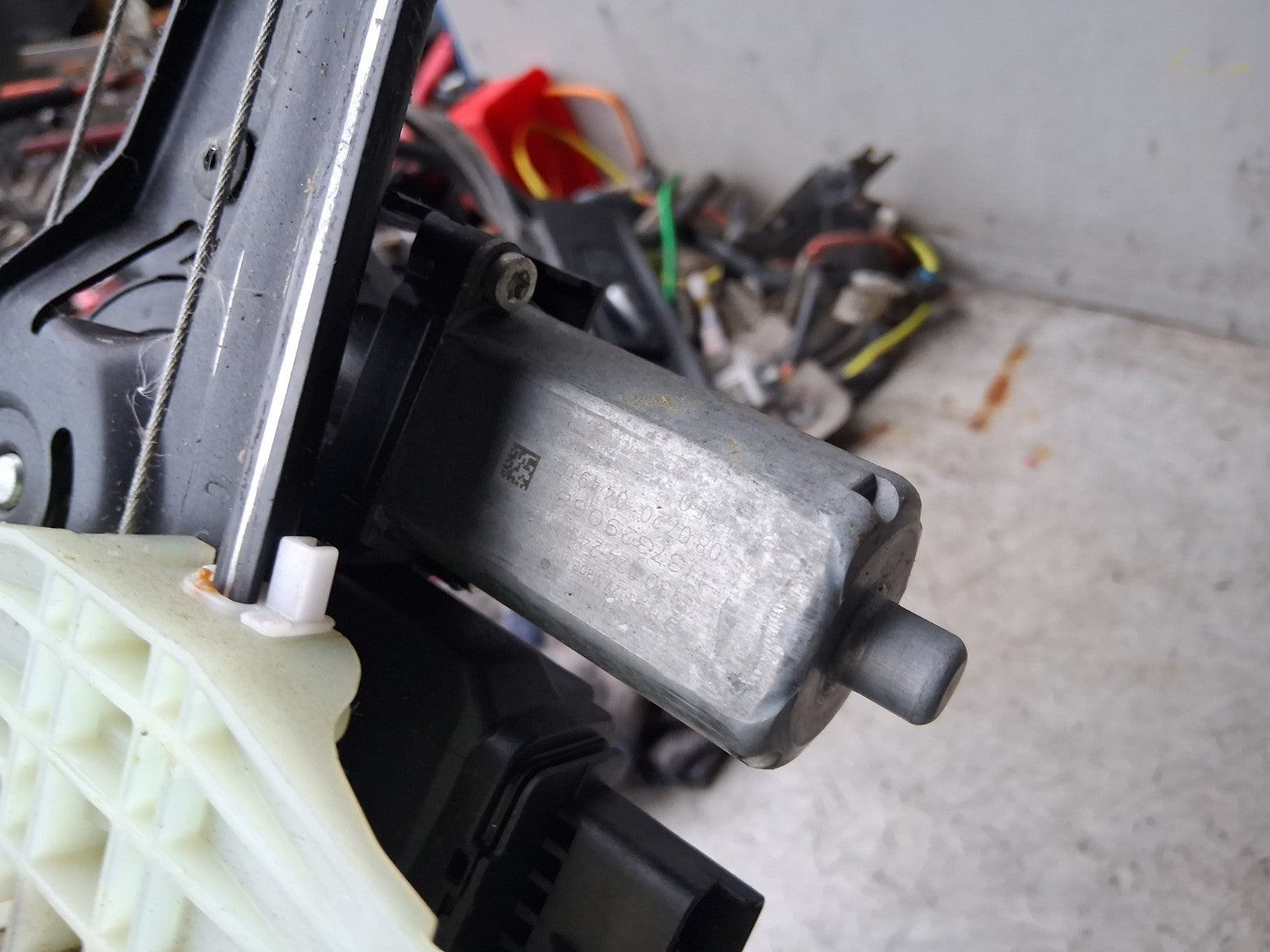 2021 VAUXHALL VIVARO MK3 NSF PASSENGER SIDE WINDOW MOTOR REGULATOR 9829889780