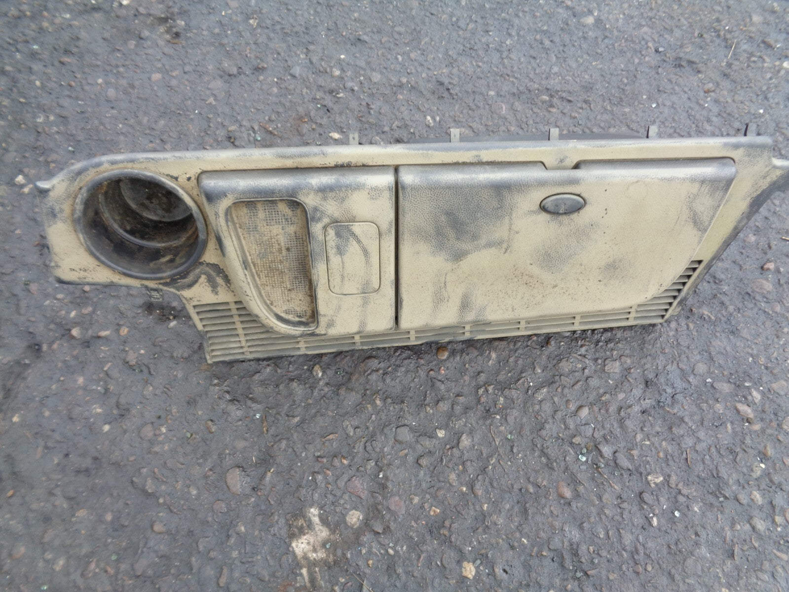 LAND ROVER DISCOVERY 3 2005 PASSENGE SIDE REAR BOOTSTORAGE COMPARTMENT ESJ501010