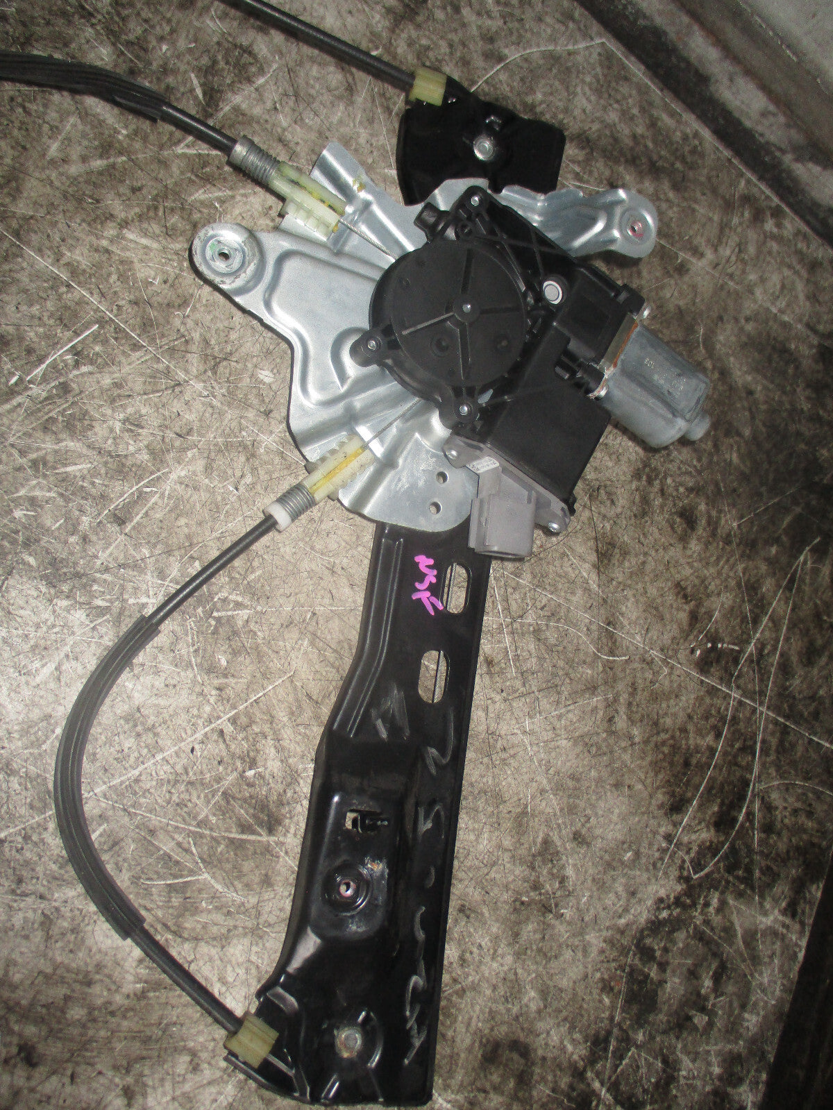 VAUXHAL INSIGNIA MK1 NSF PASSENGER SIDE FRONT WINDOW MOTOR & REGULATOR 966431103