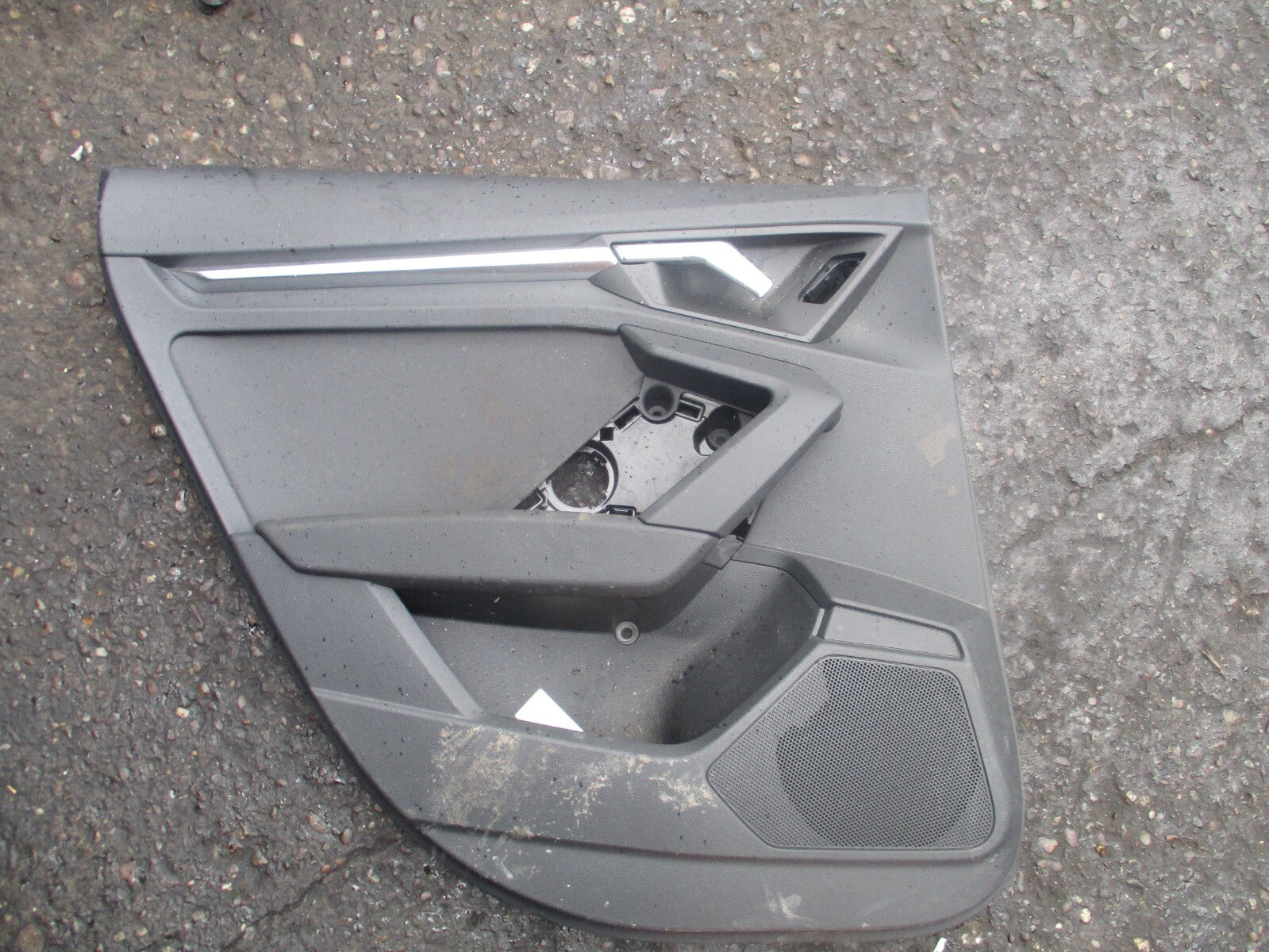 AUDI A3 8Y 2021 HATCHBACK NSR PASSENGER SIDE REAR DOORCARD PANEL 8Y0867317HL