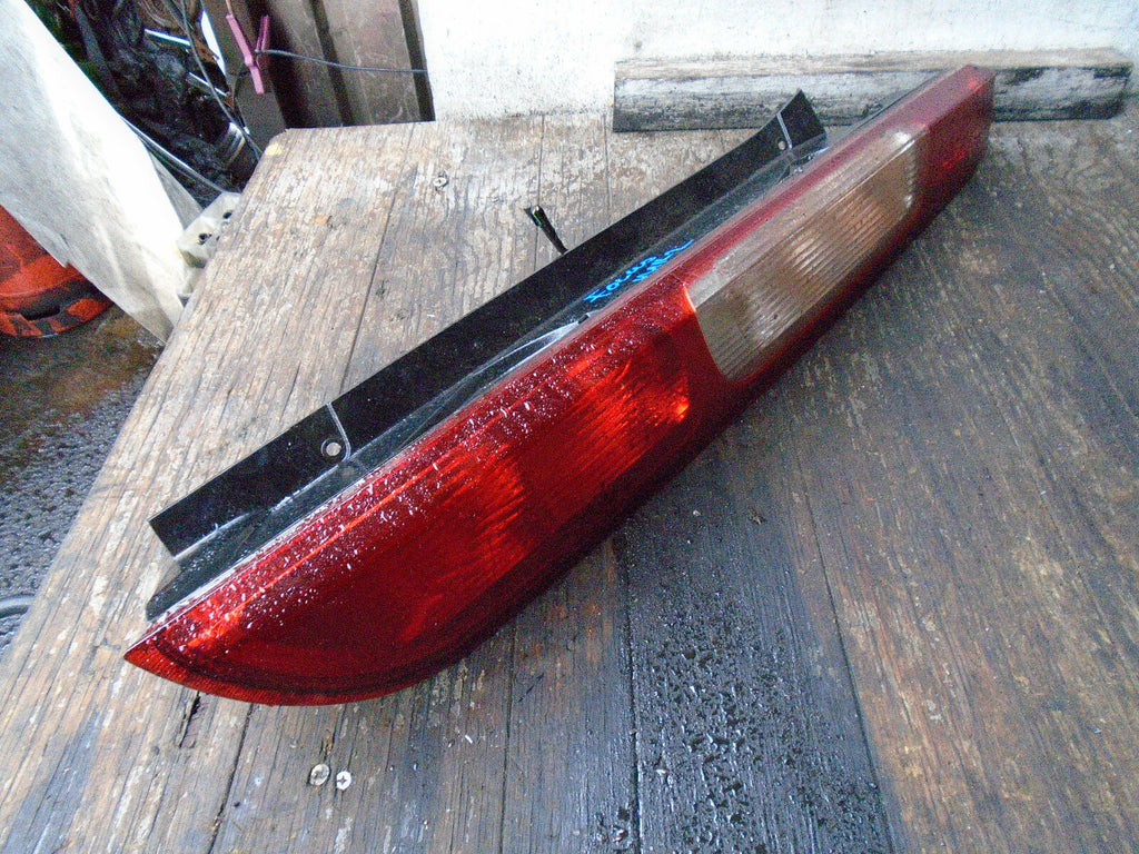 FORD FOCUS MK2 2008 OSR DRIVER SIDE REAR TAIL LIGHT