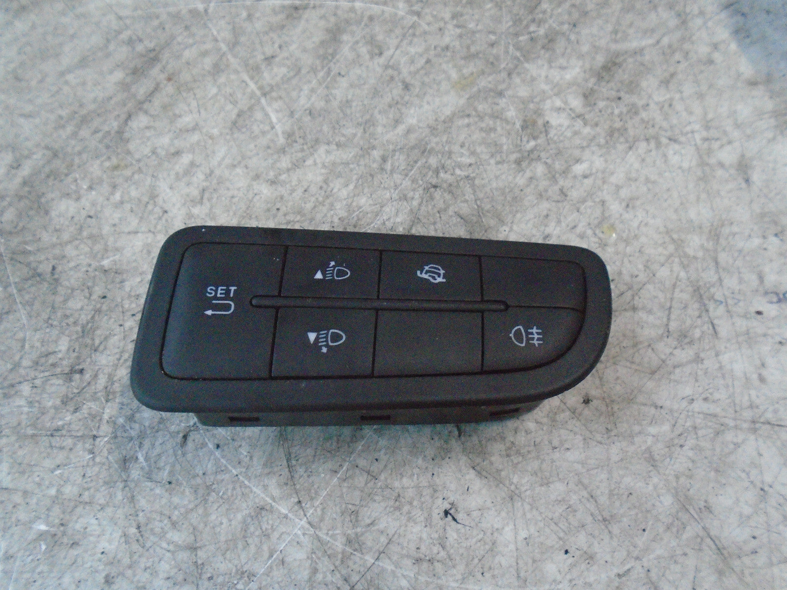 2015 PEUGEOT BIPPER FOG LIGHT TRACTION & SET SWITCH