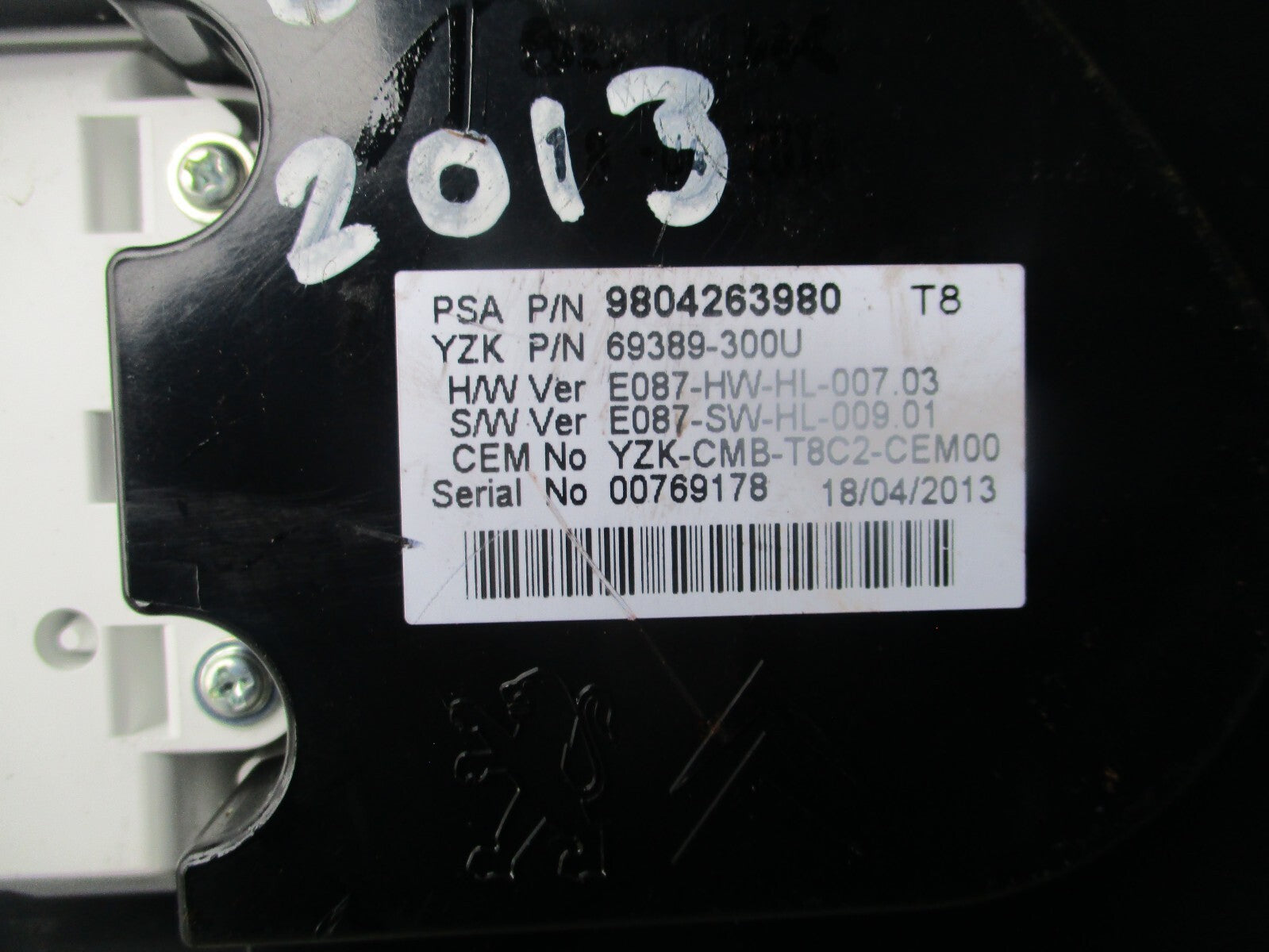 2013 PEUGEOT 5008 SPEEDOMETER INSTRUMENT CLUSTER 9804263980