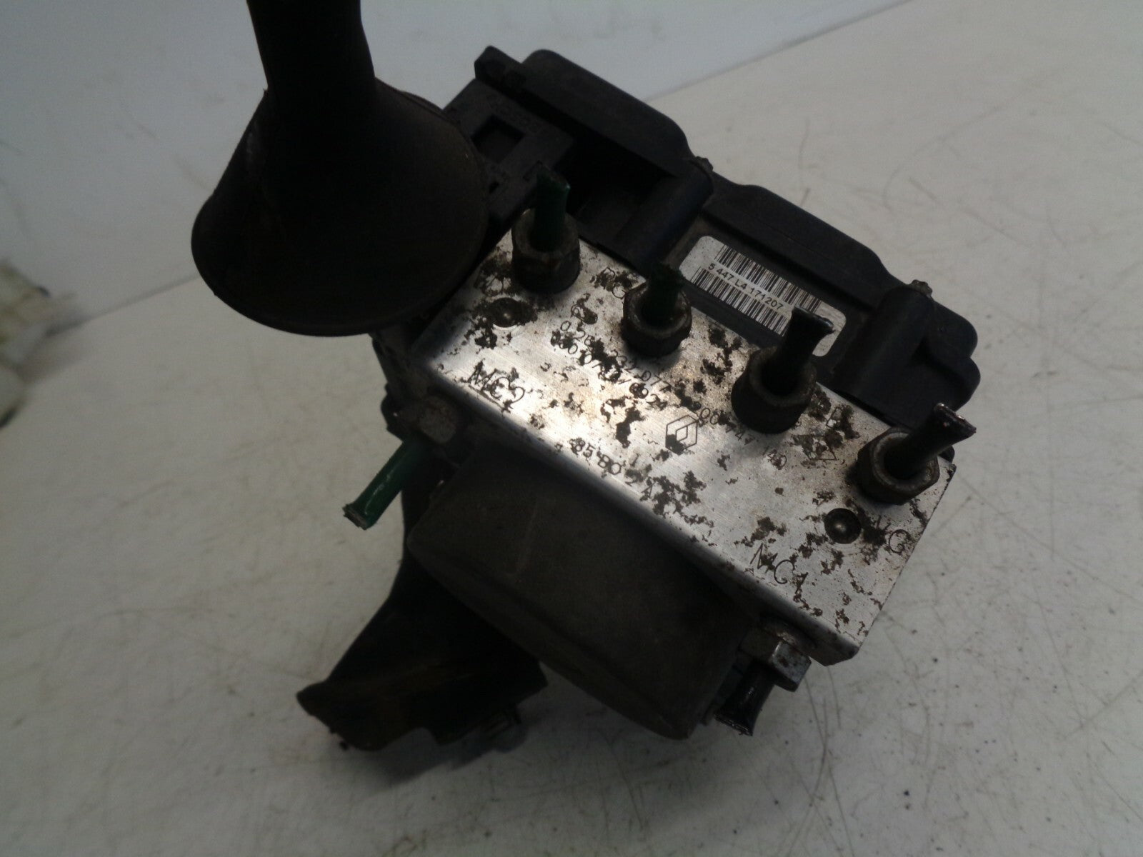 RENAULT CLIO 2008 MK3 1.2 PETROL ABS PUMP & MODULATOR CONTROL UNIT