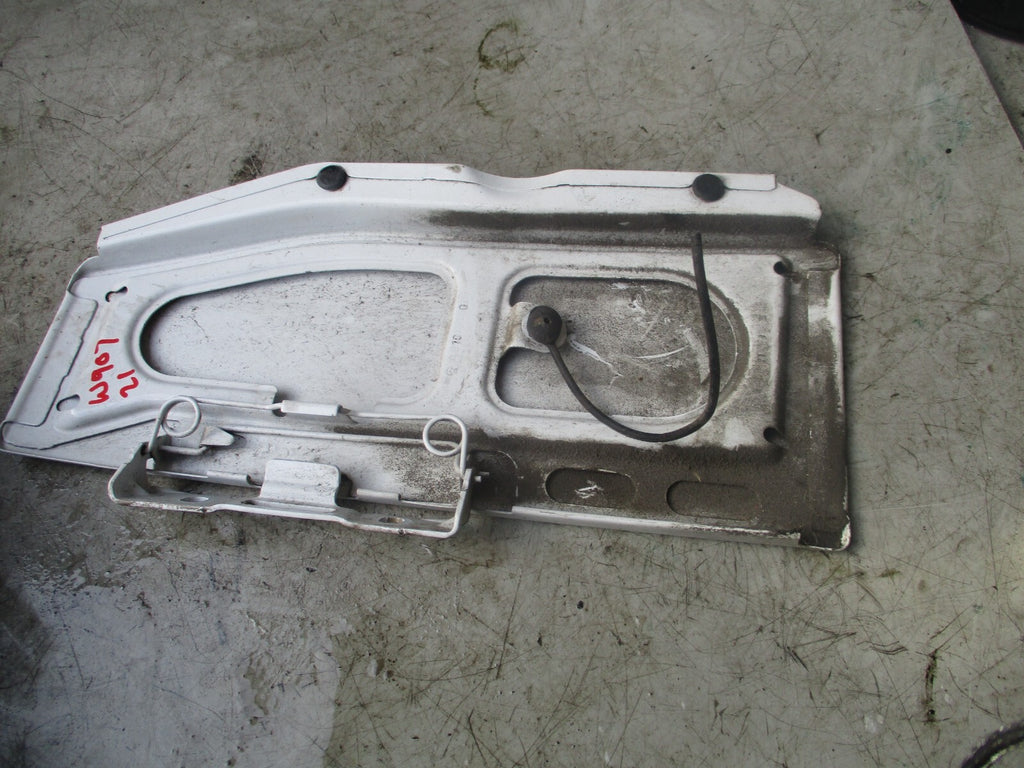 2021 MERCEDES BENZ SPRINTER W907  FUEL FILLER FLAP WHITE A9107500000