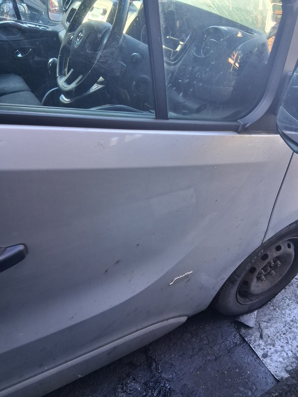 2017 VAUXHALL VIVARO MK2 OSF DRIVER SIDE FRONT RIGHT BARE DOOR SILVER L193