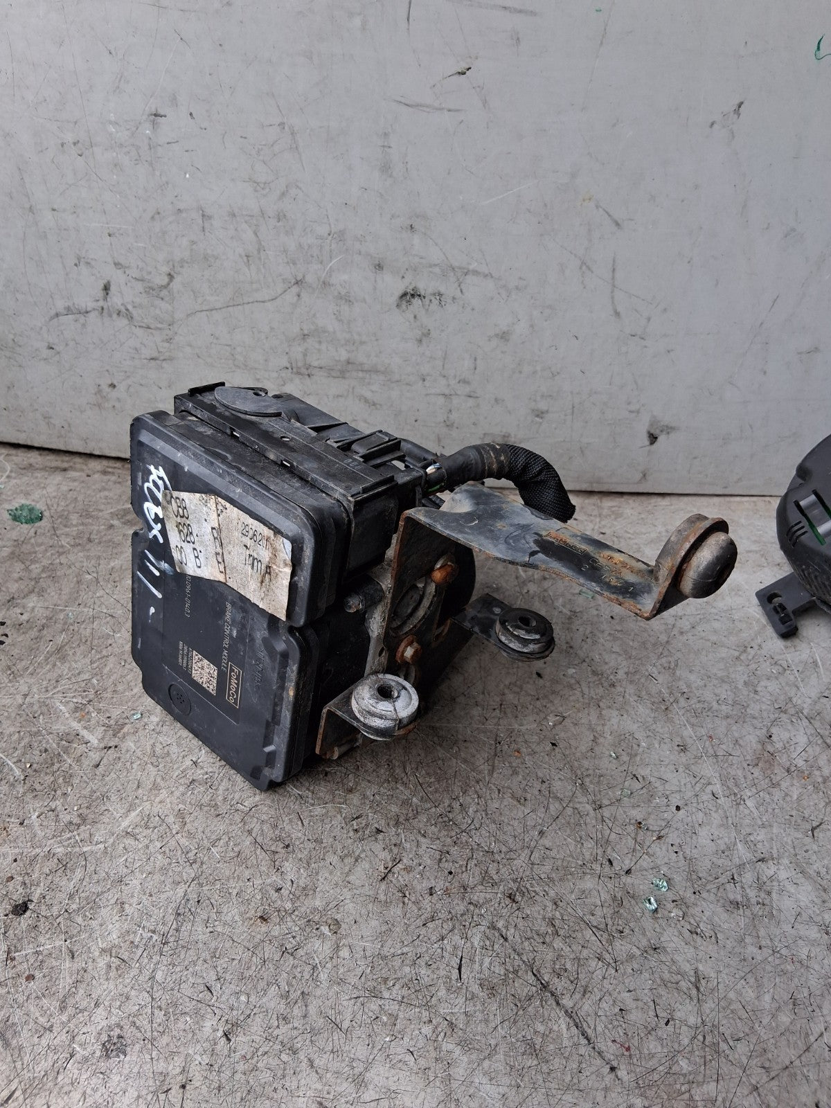 2011 FORD FOCUS ABS PUMP MODULATOR BV61-2C405-AF