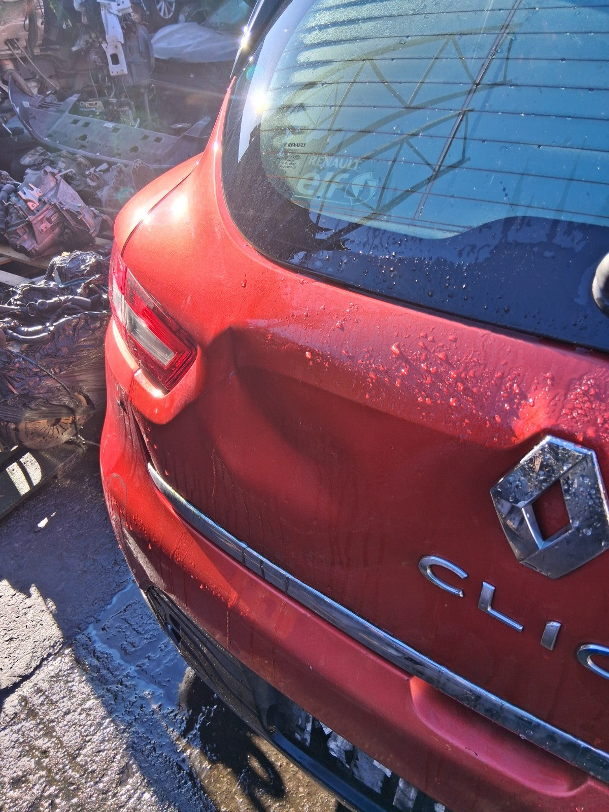 2013 RENAULT CLIO X98 MK4 REAR BARE TAILGATE BOOTLID RED
