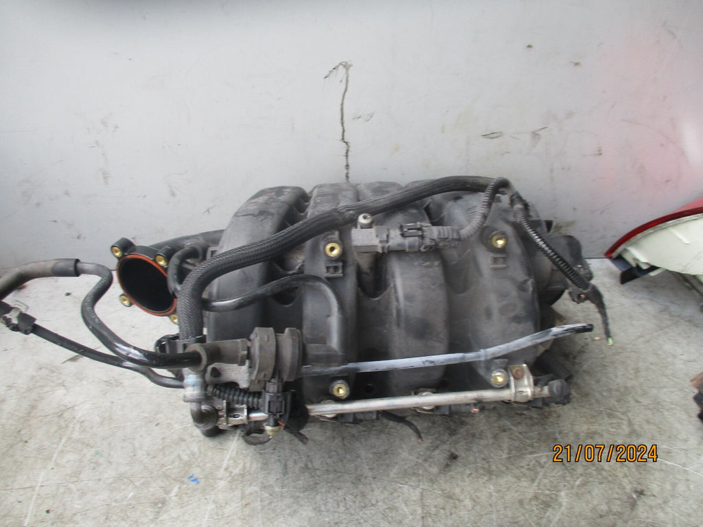 VAUXHALL ZAFIRA B 2010 1.8 PETROL AIR INTAKE MANIFOLD 55571532