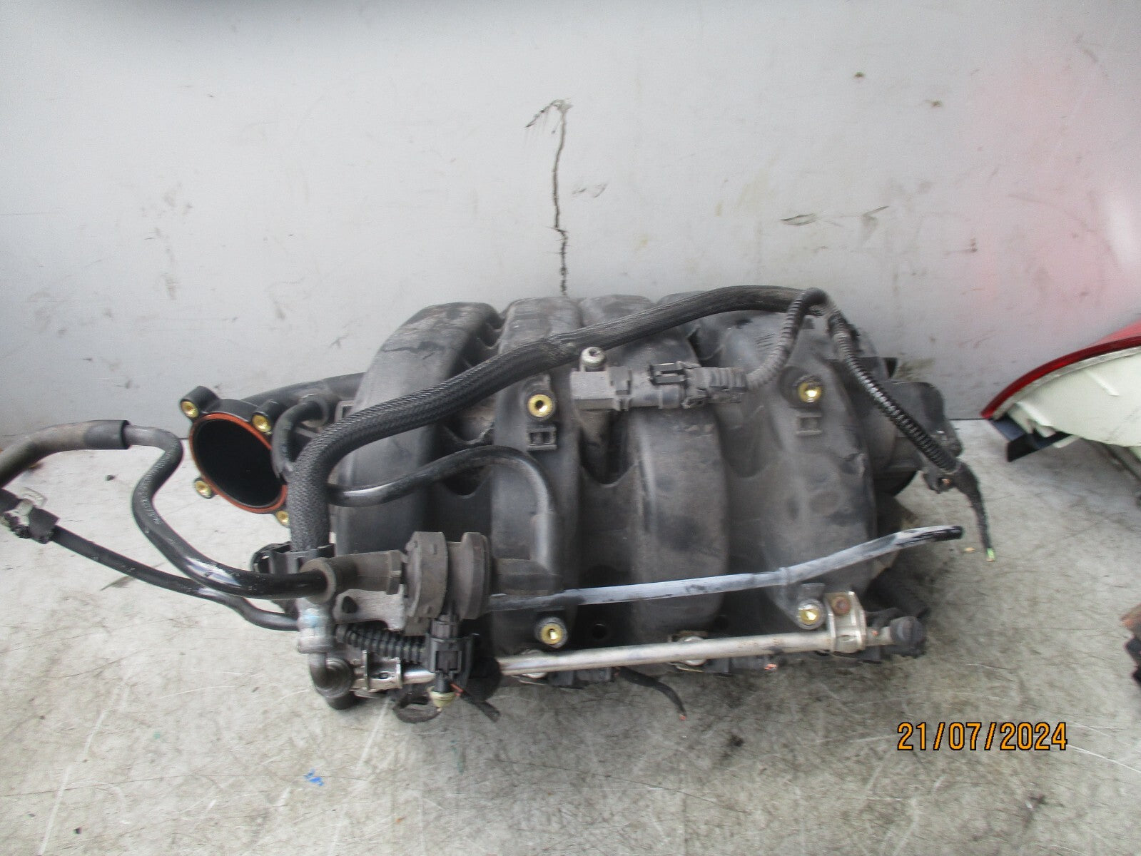 VAUXHALL ZAFIRA B 2010 1.8 PETROL AIR INTAKE MANIFOLD 55571532
